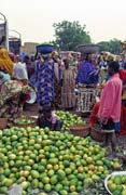 Mango and Monday market at Djenn city. Mali.